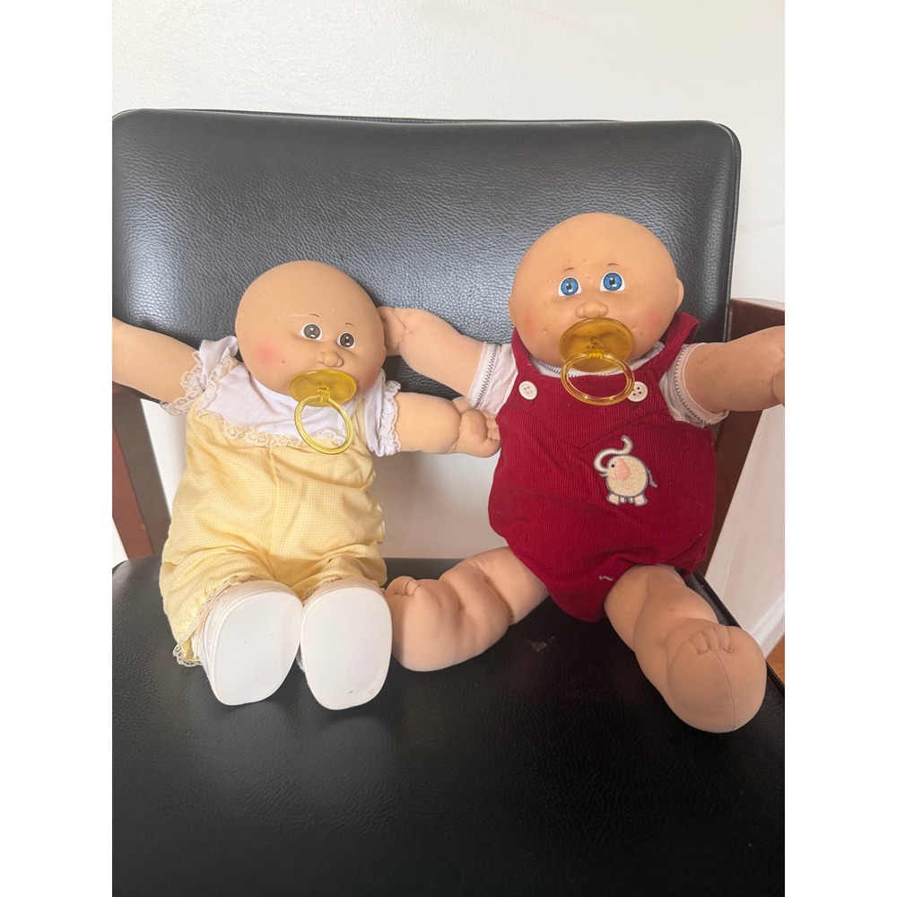 Cabbage Patch Kids Vintage Dolls Lot Xavier Roberts Signature Pacifiers
